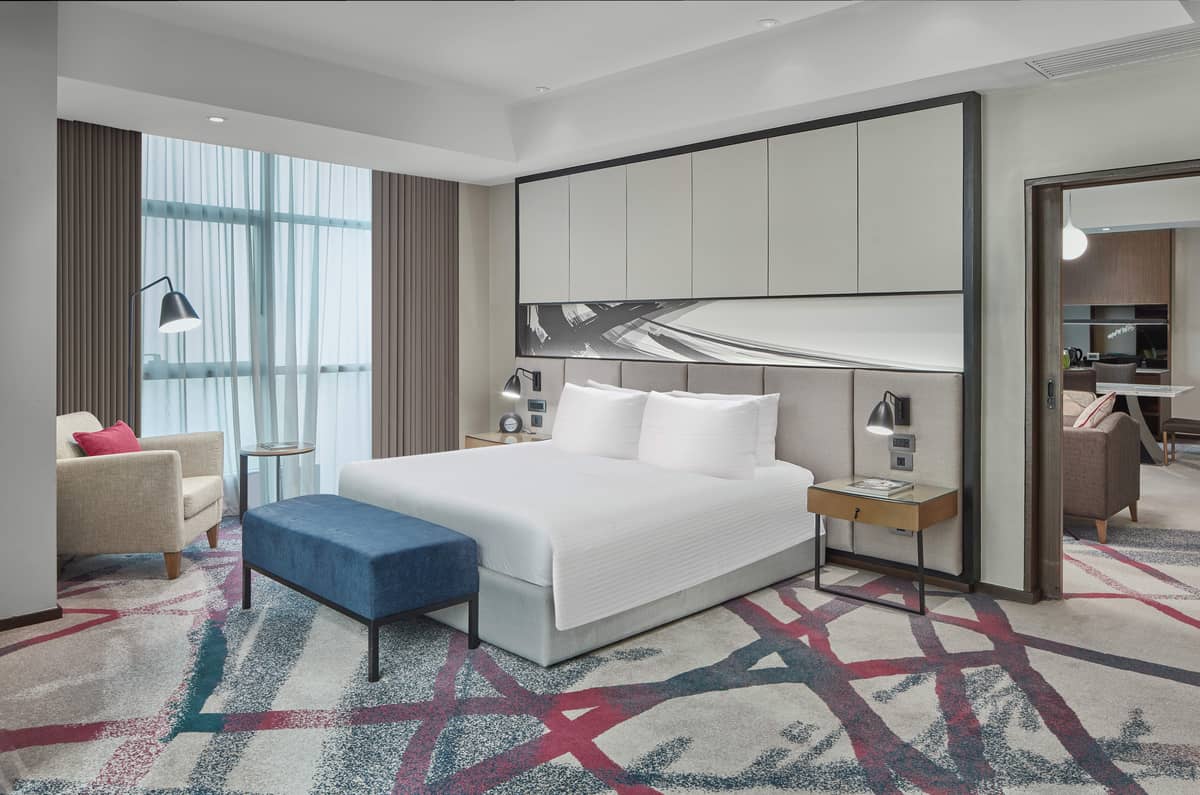 SUITE room